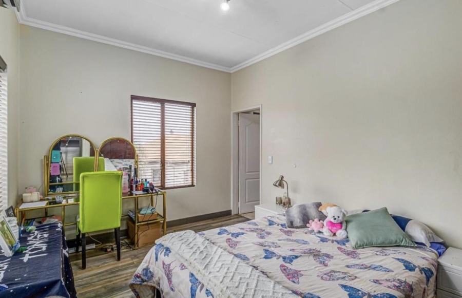 3 Bedroom Property for Sale in Glenvista Gauteng