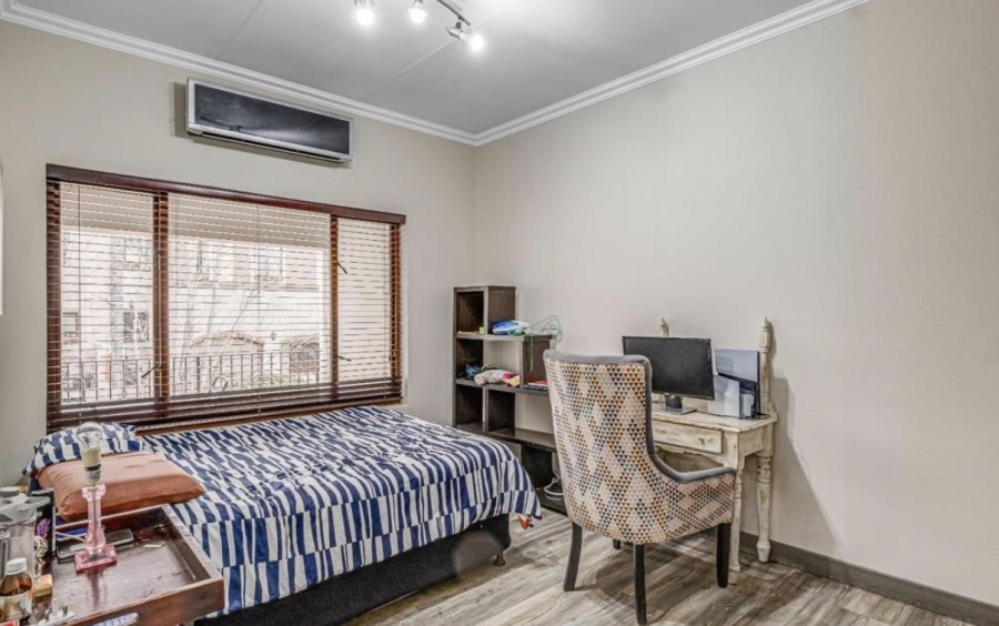 3 Bedroom Property for Sale in Glenvista Gauteng