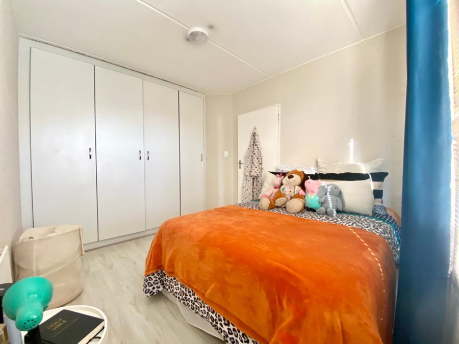 1 Bedroom Property for Sale in Morningside Gauteng