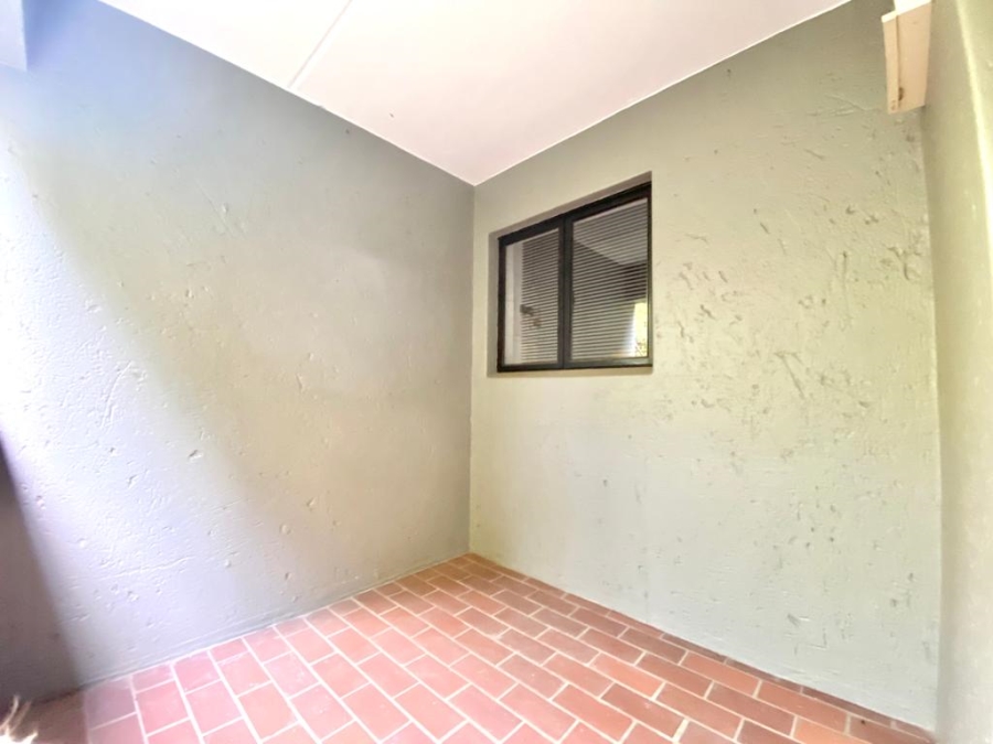 1 Bedroom Property for Sale in Morningside Gauteng