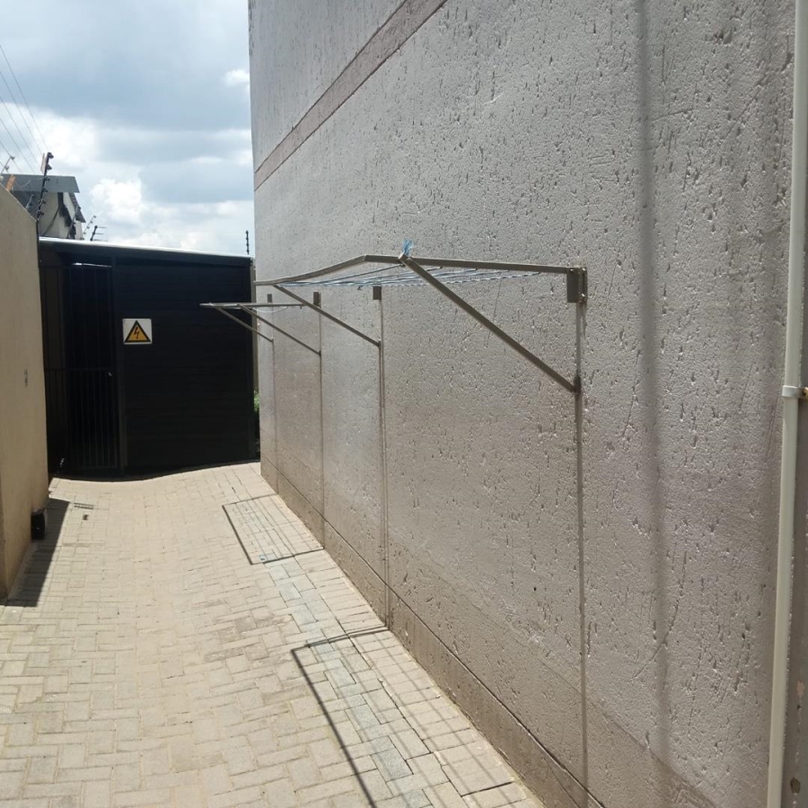 2 Bedroom Property for Sale in Bardene Gauteng