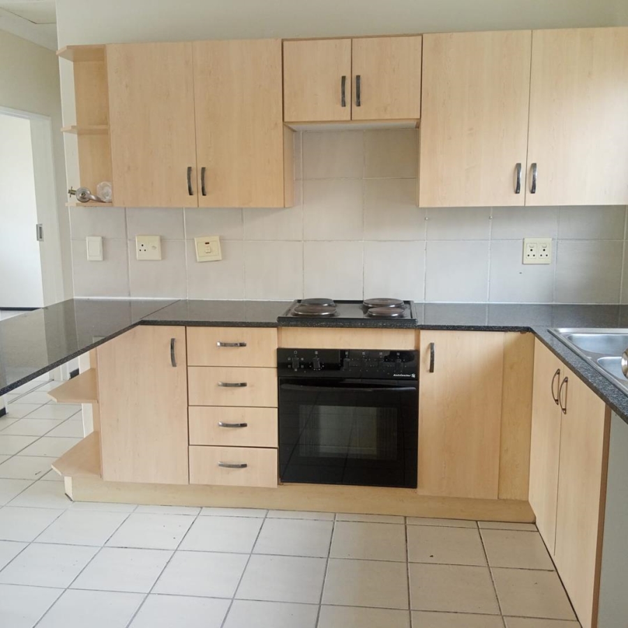 2 Bedroom Property for Sale in Bardene Gauteng