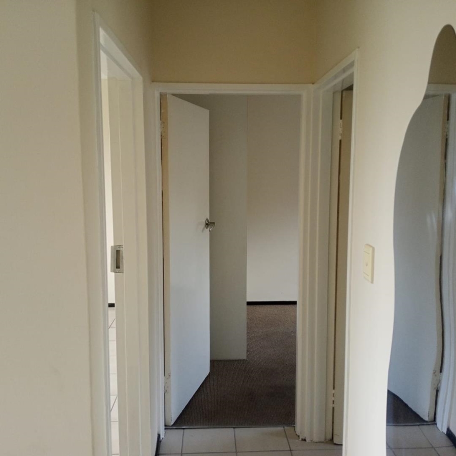 2 Bedroom Property for Sale in Bardene Gauteng