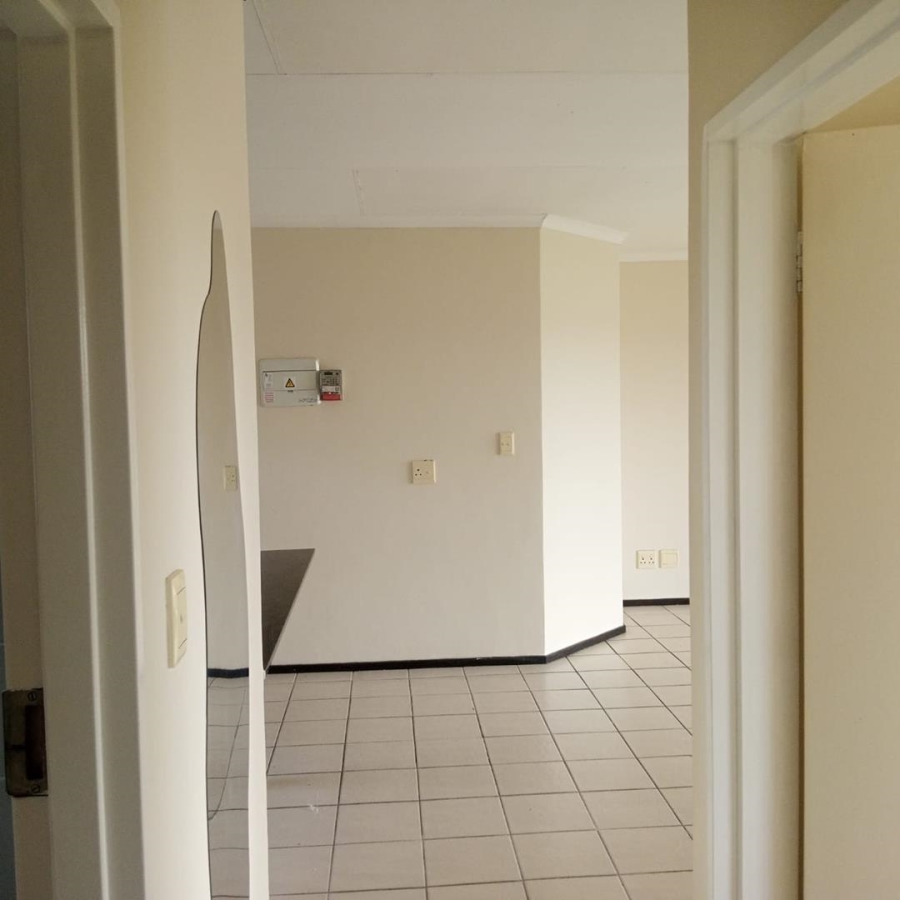 2 Bedroom Property for Sale in Bardene Gauteng