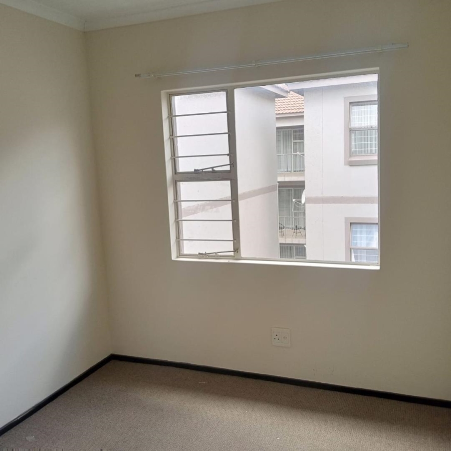 2 Bedroom Property for Sale in Bardene Gauteng