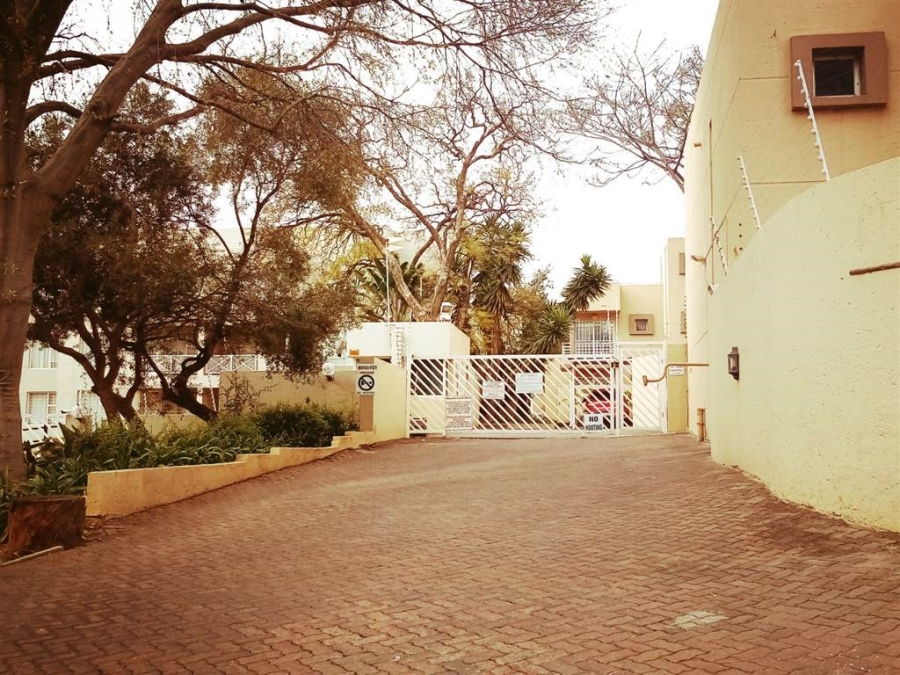 To Let 1 Bedroom Property for Rent in Sandown Gauteng