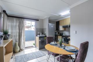 To Let 1 Bedroom Property for Rent in Sandown Gauteng