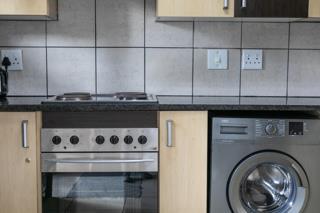 To Let 1 Bedroom Property for Rent in Sandown Gauteng