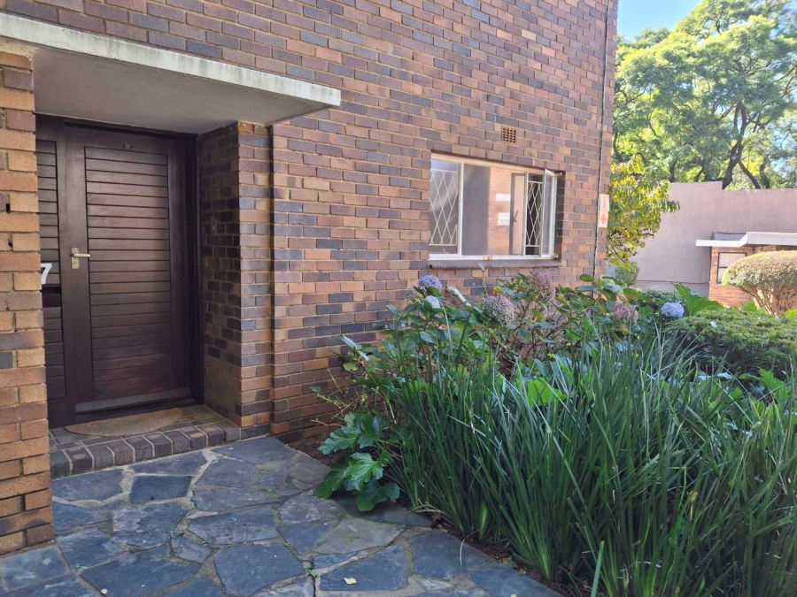 2 Bedroom Property for Sale in Sandown Gauteng
