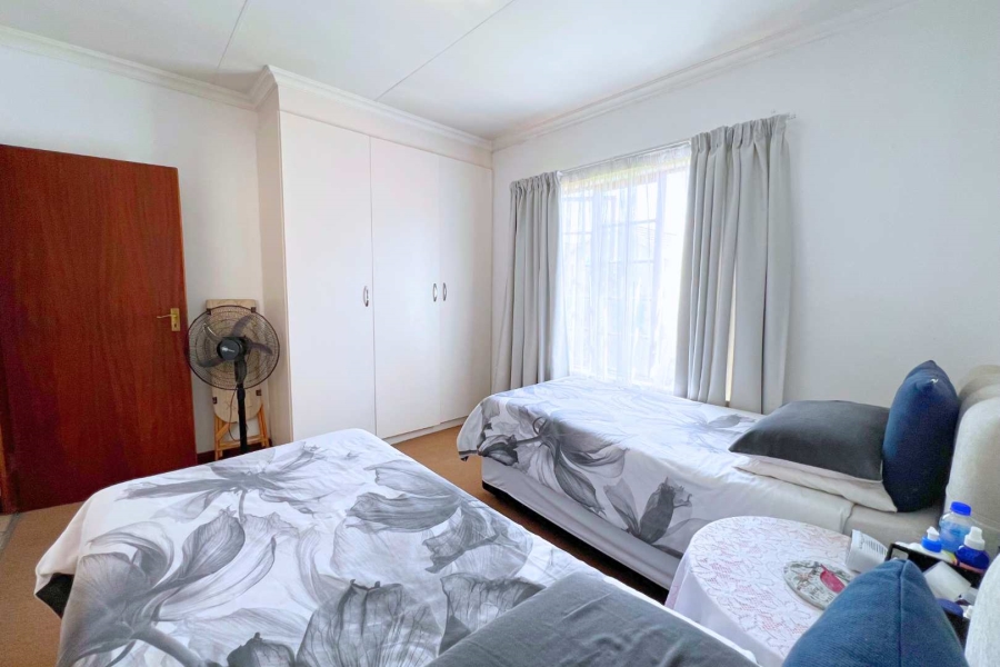 2 Bedroom Property for Sale in Montana Gauteng