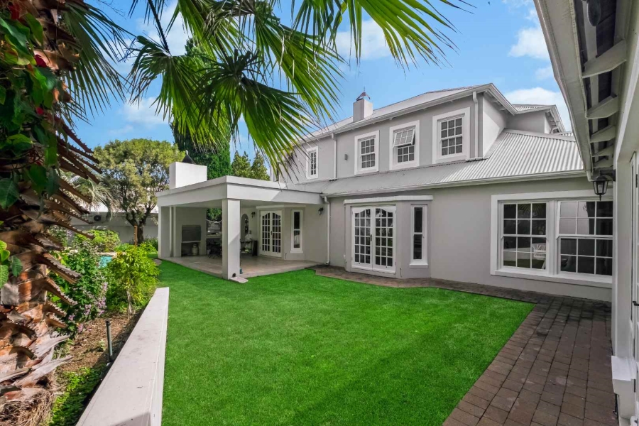 To Let 4 Bedroom Property for Rent in Dainfern Golf Estate Gauteng