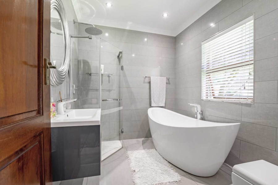 To Let 4 Bedroom Property for Rent in Dainfern Valley Gauteng