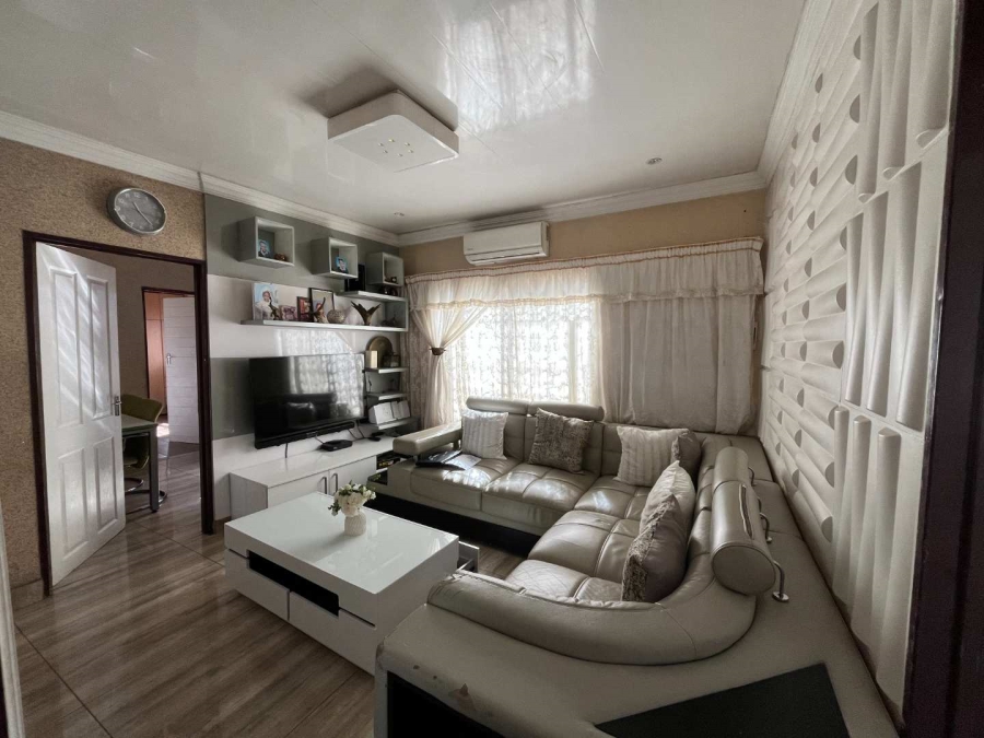 3 Bedroom Property for Sale in Roodekop Gauteng