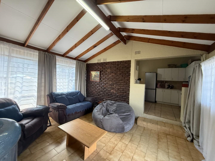 3 Bedroom Property for Sale in Discovery Gauteng