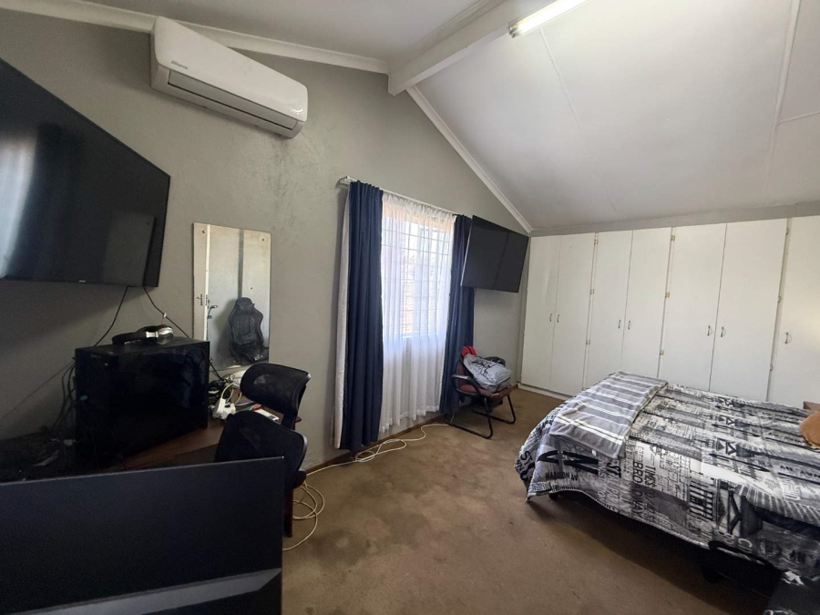 3 Bedroom Property for Sale in Discovery Gauteng