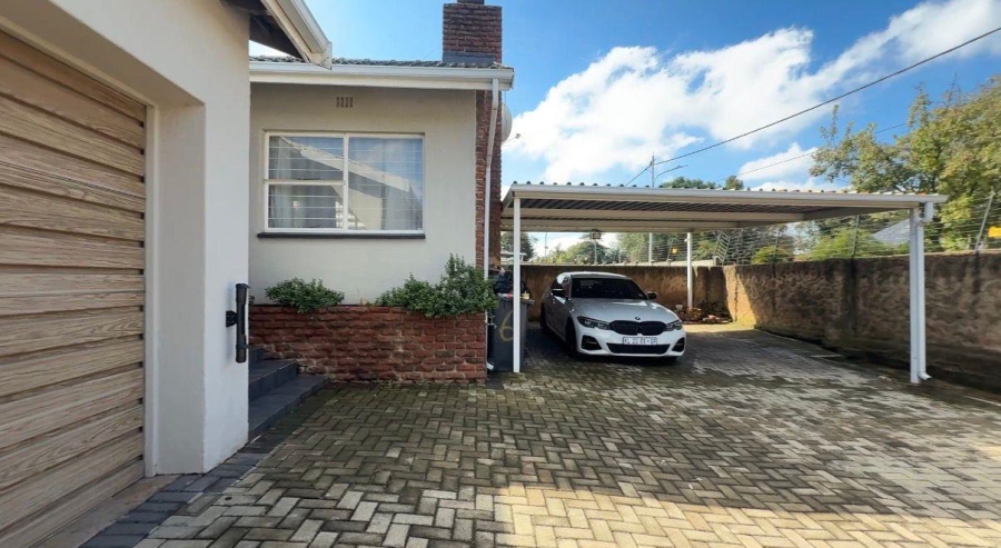 3 Bedroom Property for Sale in Discovery Gauteng