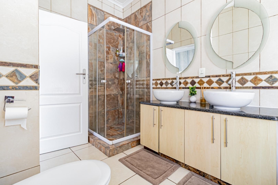 4 Bedroom Property for Sale in Ferndale Gauteng
