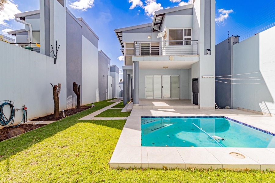 4 Bedroom Property for Sale in Ferndale Gauteng