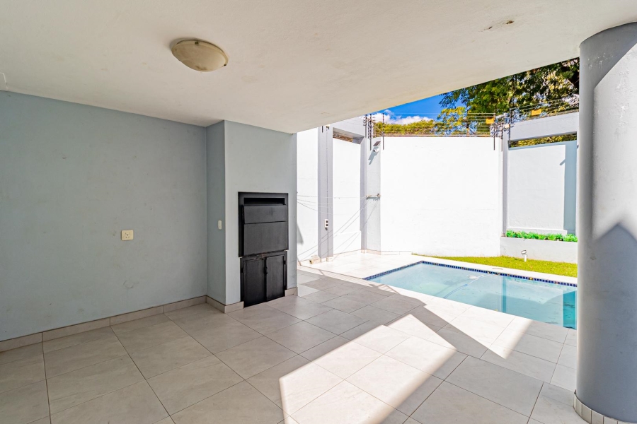 4 Bedroom Property for Sale in Ferndale Gauteng