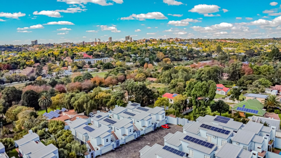 4 Bedroom Property for Sale in Ferndale Gauteng