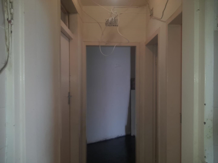 1 Bedroom Property for Sale in Hillbrow Gauteng