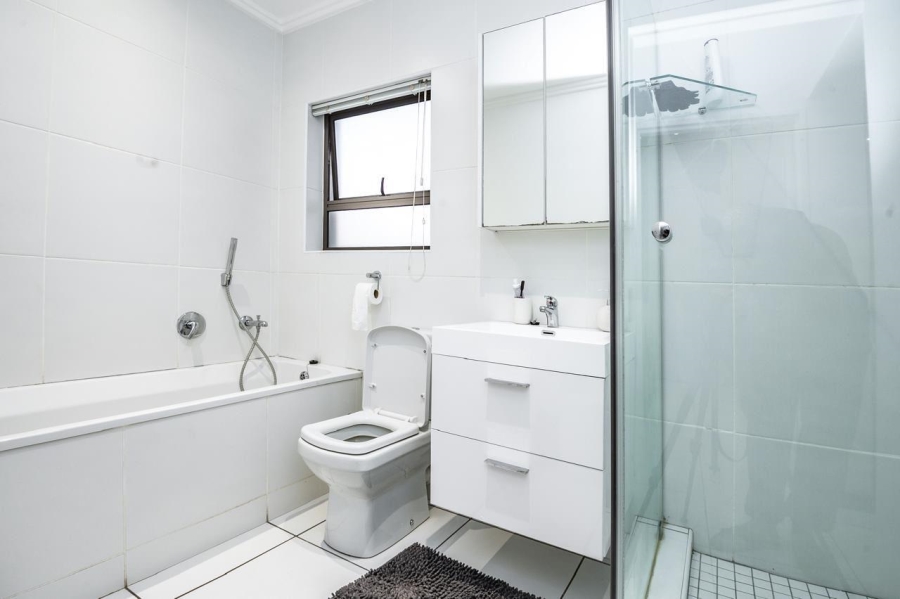To Let 1 Bedroom Property for Rent in Lonehill Gauteng