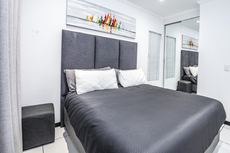 To Let 1 Bedroom Property for Rent in Lonehill Gauteng