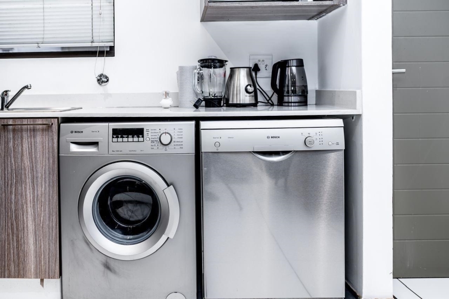 To Let 1 Bedroom Property for Rent in Lonehill Gauteng