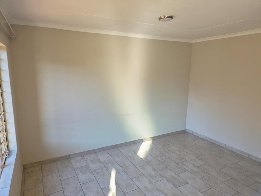 To Let 3 Bedroom Property for Rent in Eldoraigne Gauteng