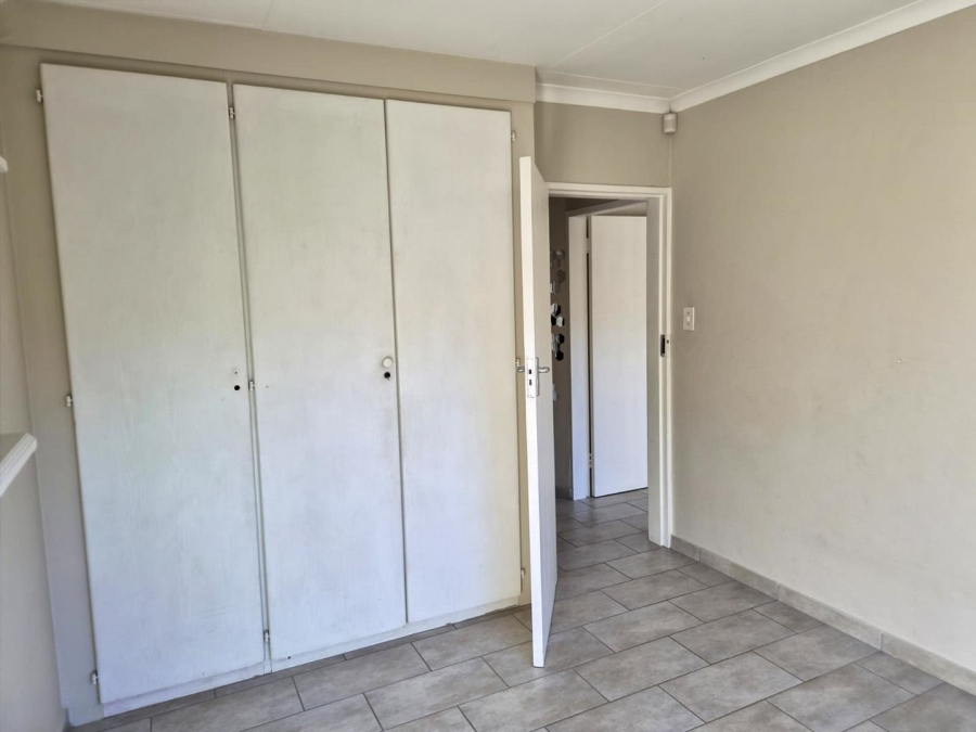 To Let 3 Bedroom Property for Rent in Eldoraigne Gauteng