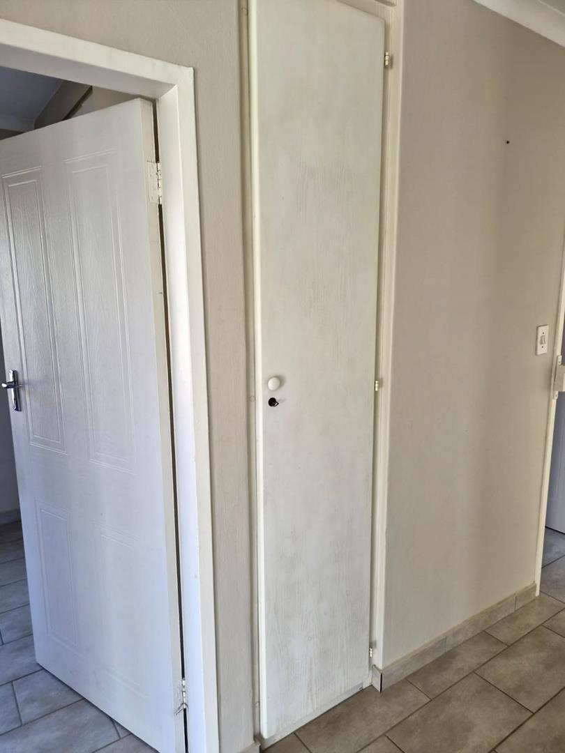 To Let 3 Bedroom Property for Rent in Eldoraigne Gauteng