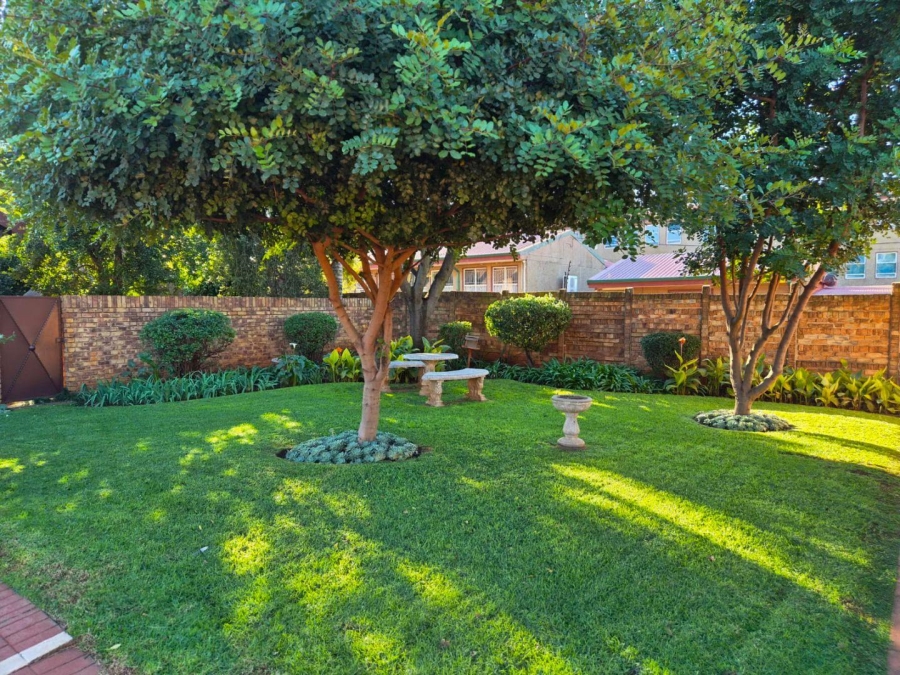 To Let 3 Bedroom Property for Rent in Eldoraigne Gauteng