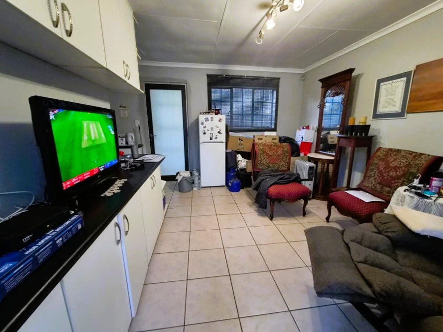 To Let 1 Bedroom Property for Rent in Rietondale Gauteng