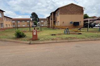 2 Bedroom Property for Sale in Protea Glen Gauteng