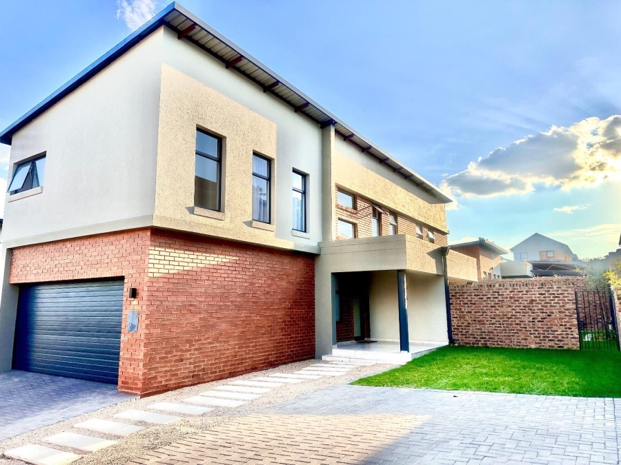 To Let 4 Bedroom Property for Rent in Midrand Gauteng