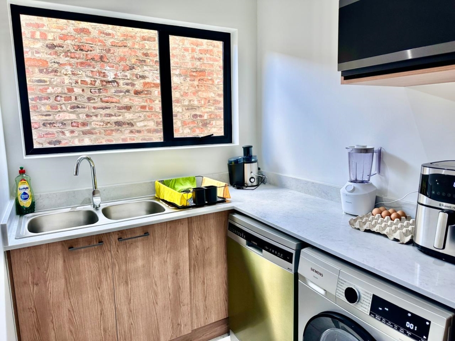 To Let 4 Bedroom Property for Rent in Midrand Gauteng