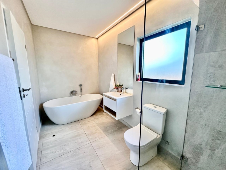 To Let 4 Bedroom Property for Rent in Midrand Gauteng