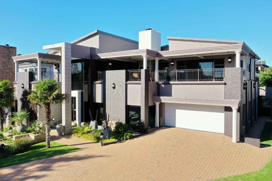 6 Bedroom Property for Sale in Ebotse Golf Estate Gauteng