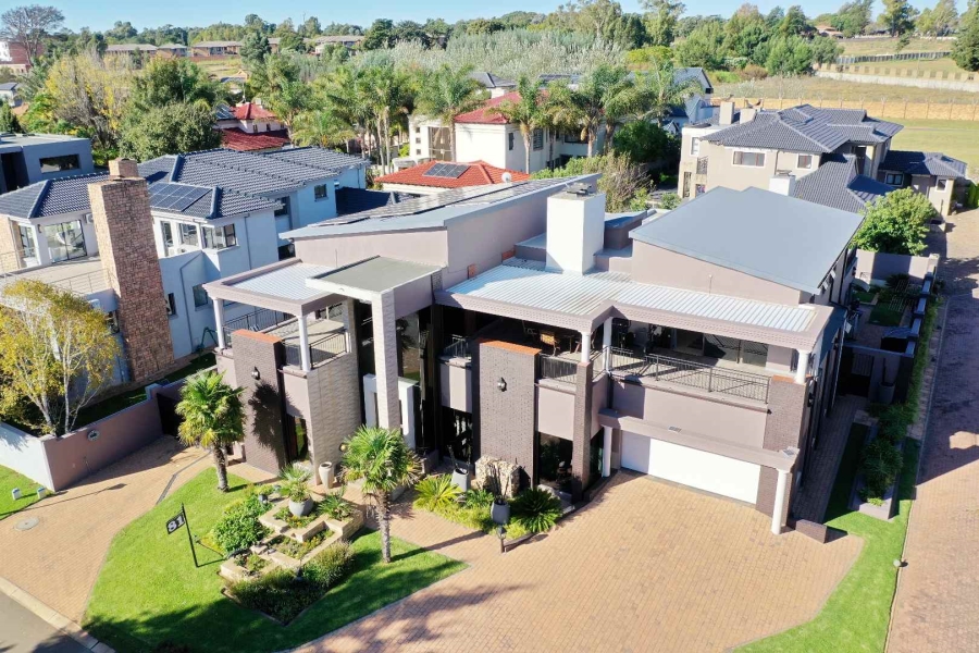 6 Bedroom Property for Sale in Ebotse Golf Estate Gauteng