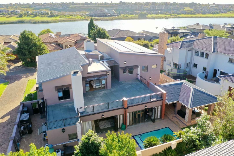 6 Bedroom Property for Sale in Ebotse Golf Estate Gauteng