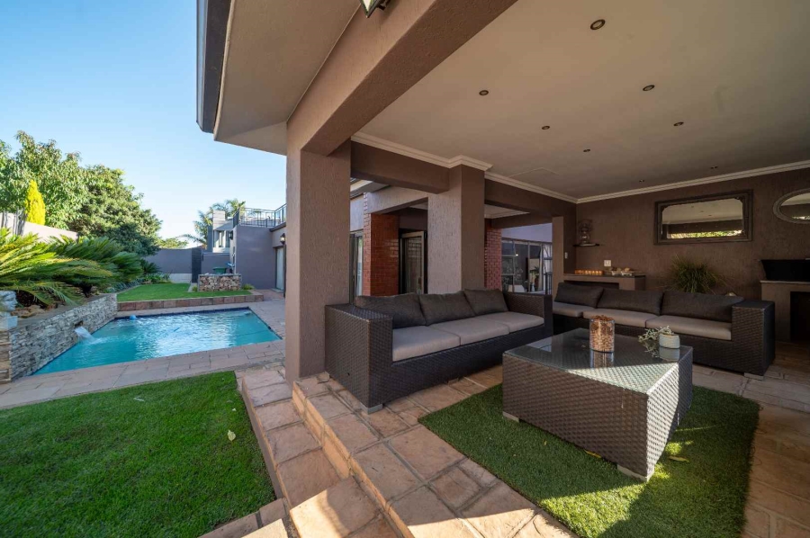 6 Bedroom Property for Sale in Ebotse Golf Estate Gauteng