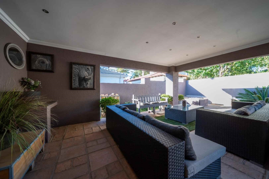 6 Bedroom Property for Sale in Ebotse Golf Estate Gauteng