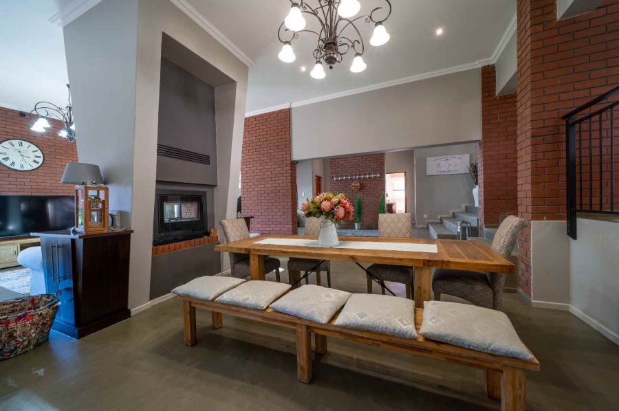 6 Bedroom Property for Sale in Ebotse Golf Estate Gauteng