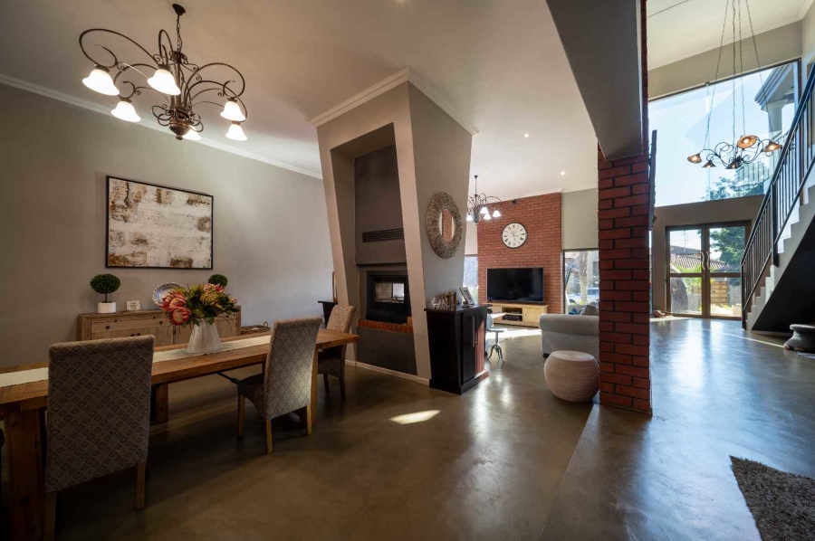6 Bedroom Property for Sale in Ebotse Golf Estate Gauteng
