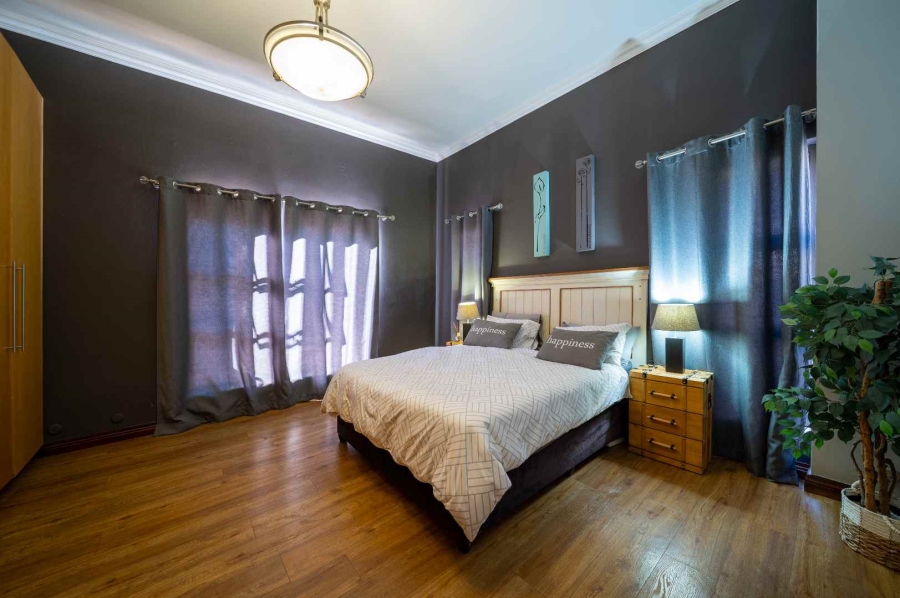 6 Bedroom Property for Sale in Ebotse Golf Estate Gauteng