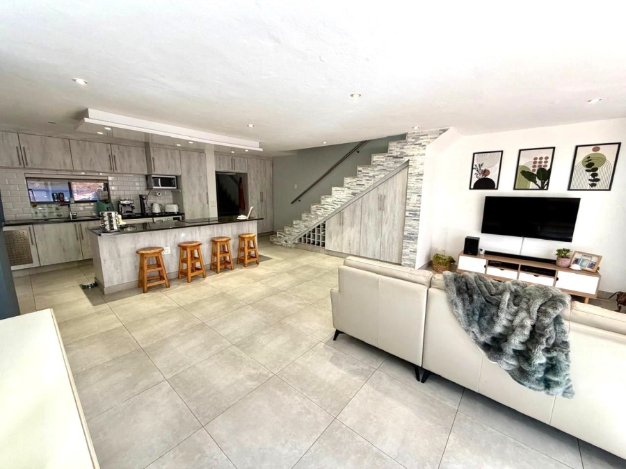 3 Bedroom Property for Sale in Olympus Gauteng