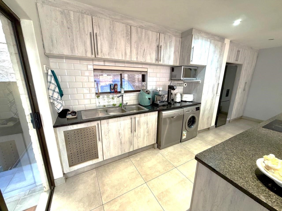 3 Bedroom Property for Sale in Olympus Gauteng