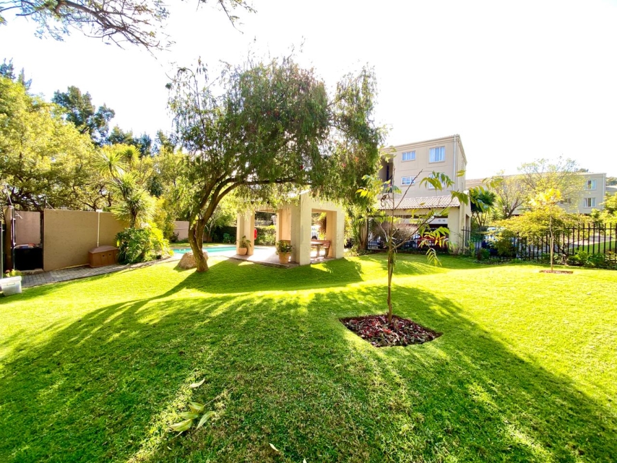 1 Bedroom Property for Sale in Hyde Park Gauteng
