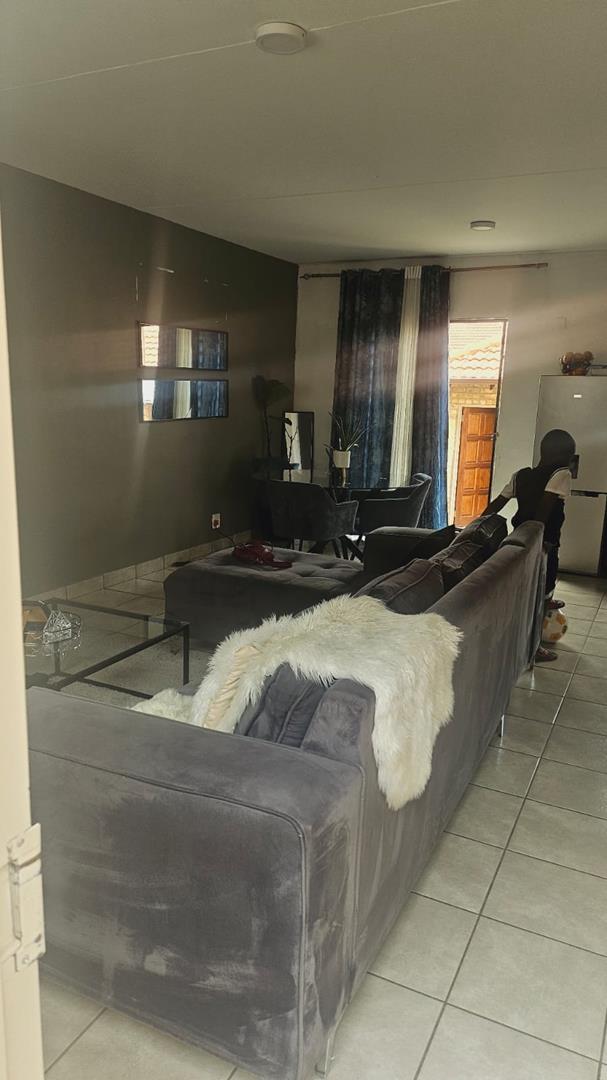 3 Bedroom Property for Sale in Kosmosdal Gauteng