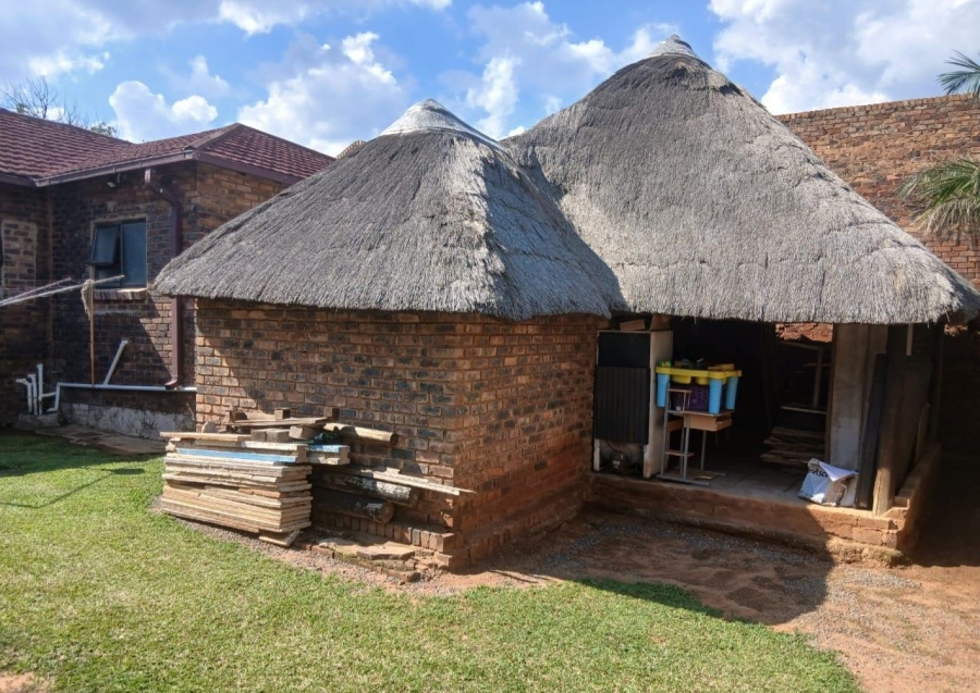 3 Bedroom Property for Sale in Mountain View Gauteng